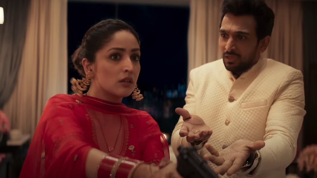 <div class="paragraphs"><p>Yami Gautam Dhar and Pratik Gandhi in a still from<em> Dhoom Dhaam. </em></p></div>