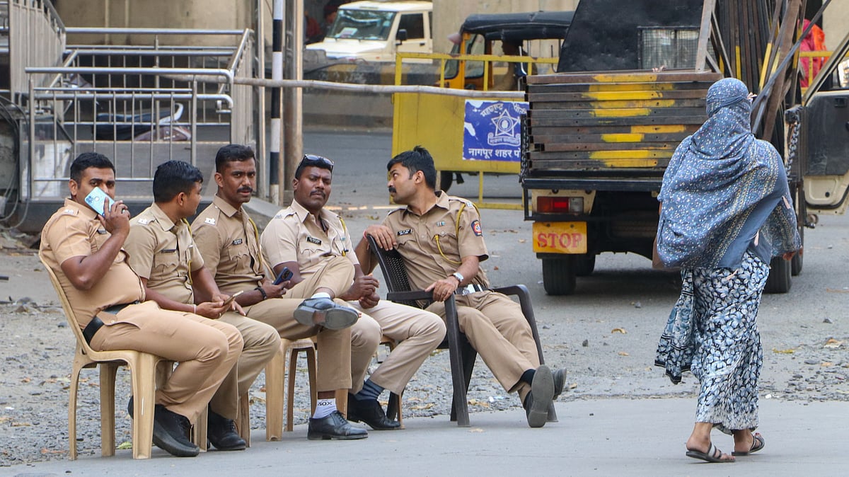 <div class="paragraphs"><p>Police personnel deployed to maintain law and order, days after violence broke out following an agitation by a right-wing group demanding removal of Aurangzebs tomb, at Chitnis Park area in Nagpur, Thursday, 20 March, 2025.</p></div>