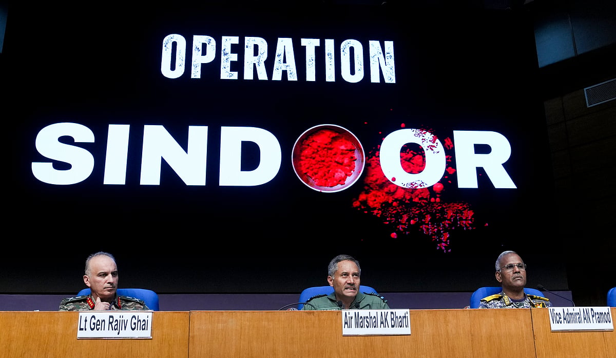 <div class="paragraphs"><p>Director General of Military Operations (DGMO) Lt General Rajiv Ghai with Air Marshal AK Bharti and Vice Admiral AN Pramod during a press conference on Operation Sindoor.</p></div>