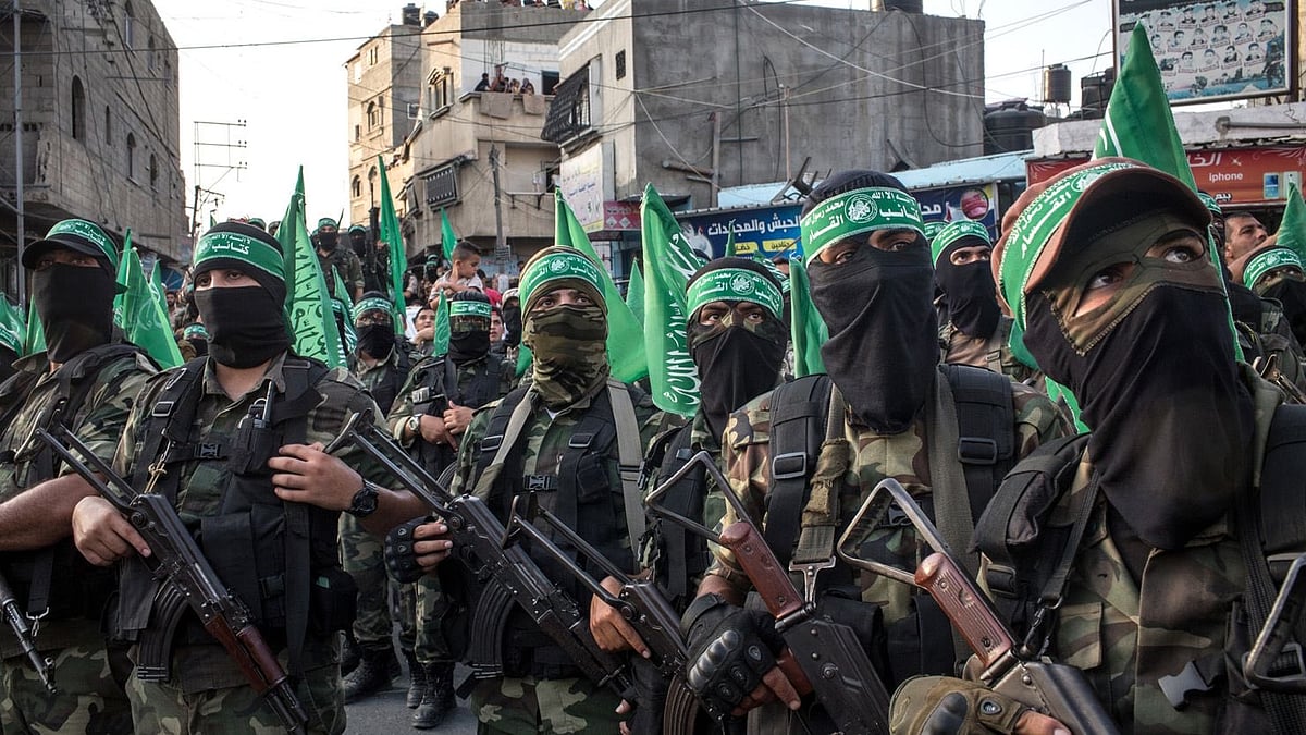 <div class="paragraphs"><p>With the Israeli military withdrawing to pre-determined ceasefire lines, Hamas members are beginning to re-assert their control. However, powerful clans are also jockeying for position—some allied to Hamas’ ideological rival, the West Bank-based Fatah movement, and some backed by Israel.</p></div>