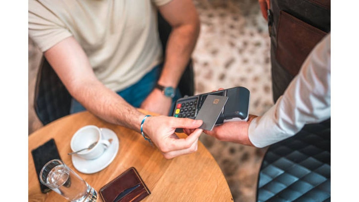 <div class="paragraphs"><p>Benefits you can unlock with Kotak811 Metal Debit Card</p></div>