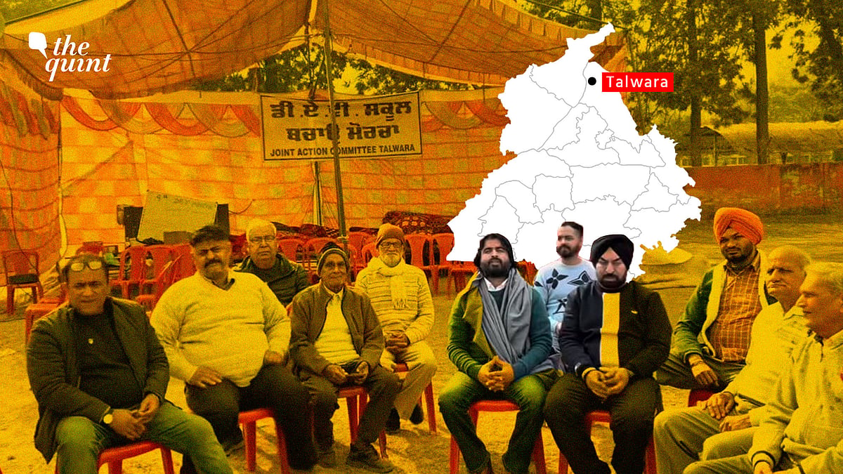 <div class="paragraphs"><p>Locals in Talwara are protesting privatisation of a school.</p></div>