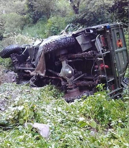 <div class="paragraphs"><p>10 Army Soldiers Killed, 11 Injured as Military Vehicle Skids Into Gorge in J&amp;K</p></div>