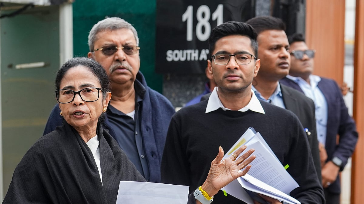 <div class="paragraphs"><p>Mamata Banerjee in Delhi</p></div>