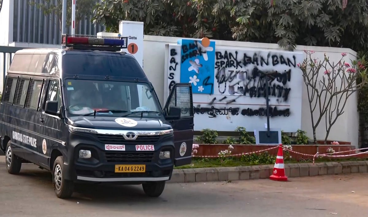 <div class="paragraphs"><p> A Karnataka State Police vehicle stationed outside the Azim Premji University campus after alleged vandalism and graffiti reading Ban Spark appeared on the wall following a protest by Akhil Bharatiya Vidyarthi Parishad activists, at Sarjapur in&nbsp;&nbsp;Bengaluru.</p></div>