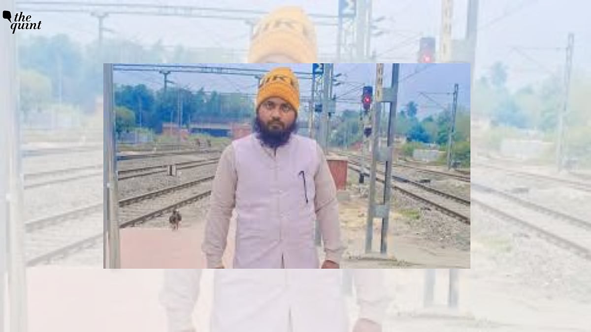 <div class="paragraphs"><p>Bihar: Muslim Cleric Found Dead Near Railway Tracks, Family Alleges Assault</p></div>