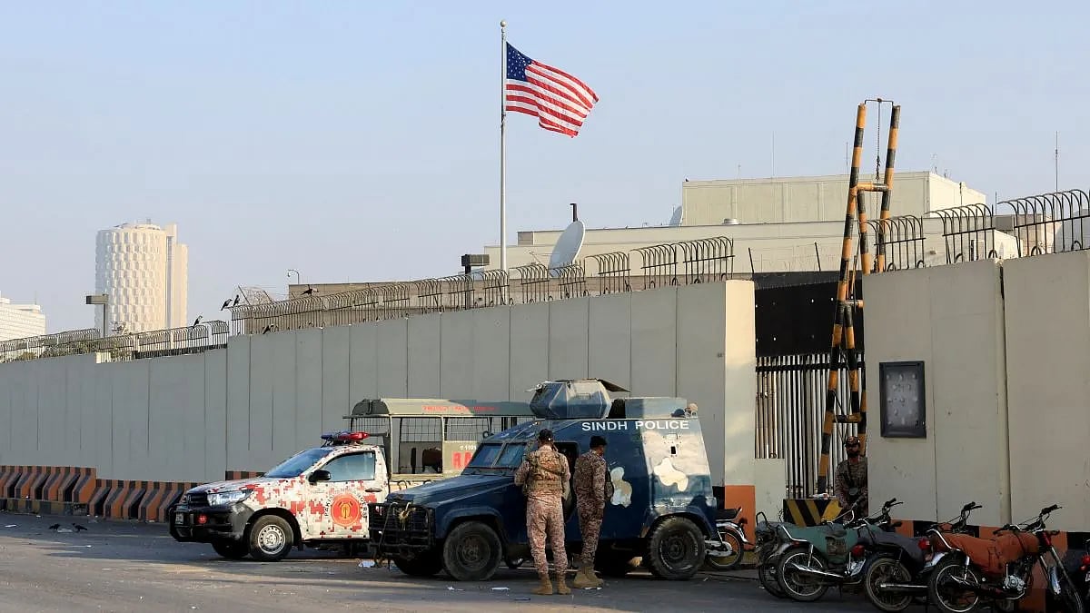 <div class="paragraphs"><p>US To Close Consulate In Pakistan's Peshawar Over 'Safety Concerns' of Staff</p></div>