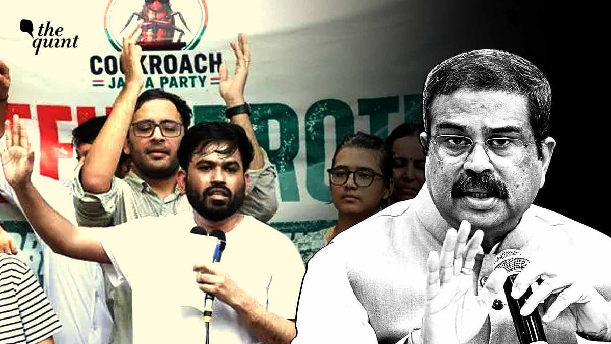 <div class="paragraphs"><p>(The Cockroach Janta Party is protesting demanding Dharmendra Pradhan's resignation)</p></div>