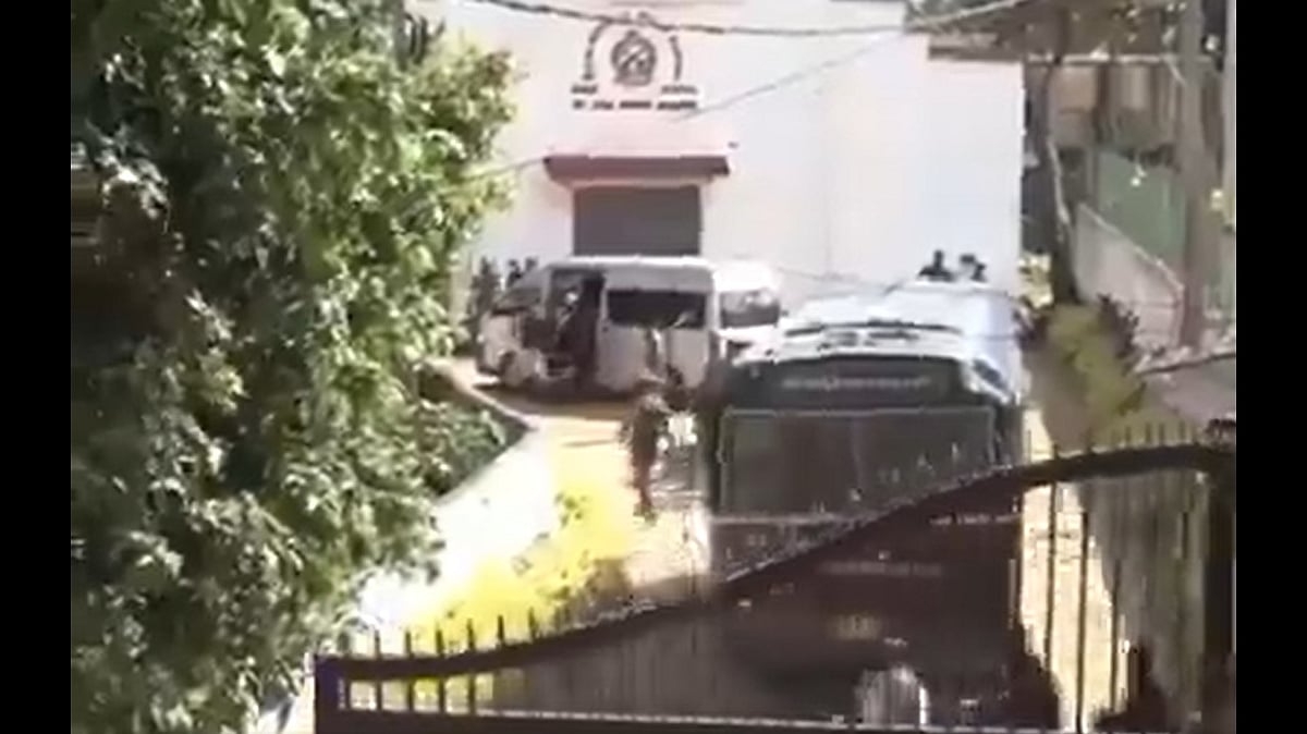 <div class="paragraphs"><p>Prison Clashes in Sri Lanka's Negombo Leave At Least 25 Dead, Over 100 Injured</p></div>