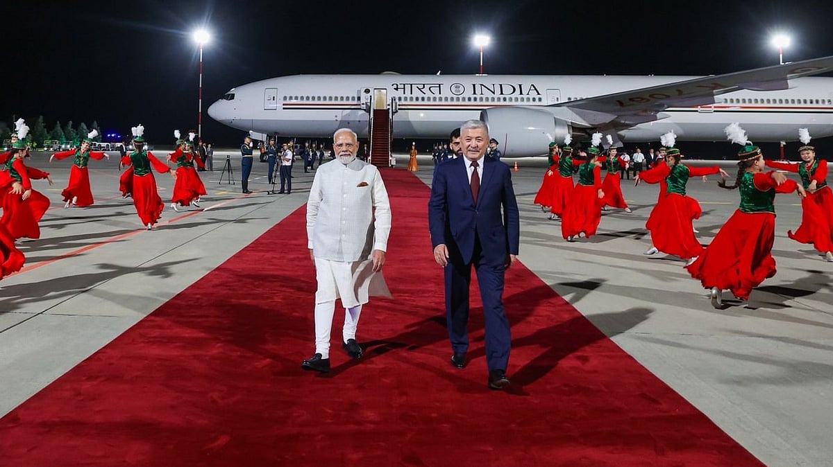 <div class="paragraphs"><p>PM Modi at SCO: Bilateral Meet Set With Putin, No Separate Meet With Jinping</p></div>
