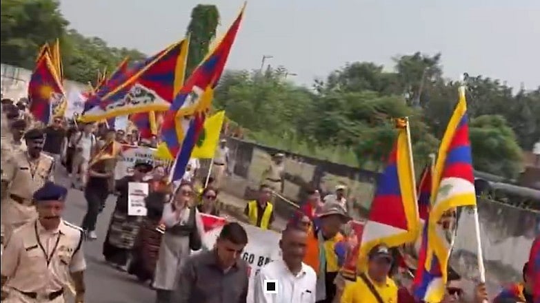 <div class="paragraphs"><p>Over 60 Tibetans Detained In Delhi During Protest Against Xi Jinping Visit</p></div>
