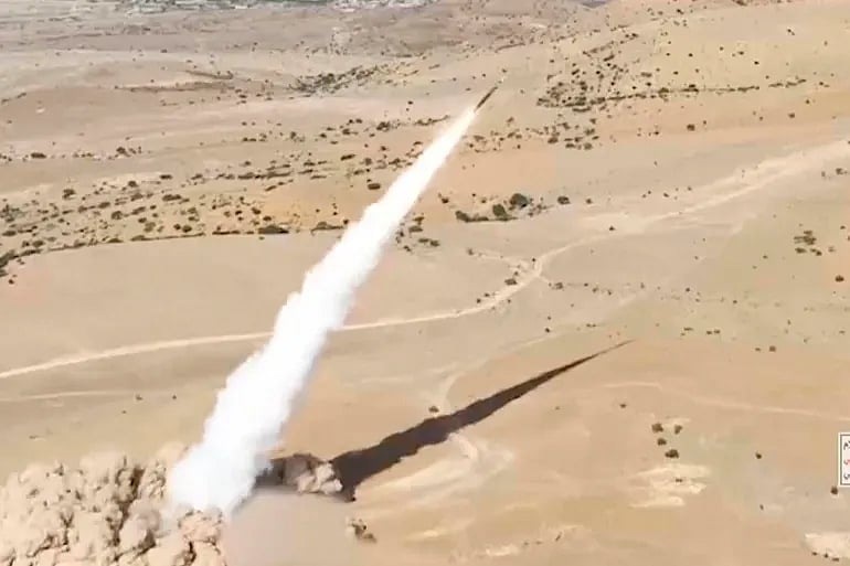 <div class="paragraphs"><p>Houthis launched missiles towards Saudi Arabia as fighting intensified in the region.</p></div>