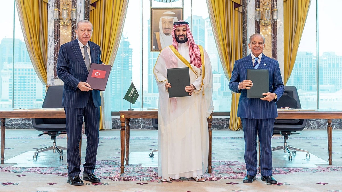 <div class="paragraphs"><p>From left: Turkey's President Recep Tayyip Erdogan, Crown Prince of Saudi Arabia Mohammed bin Salman Al Saud and Pakistan Prime Minister Shehbaz Sharif during the signing of the Mecca agreement.</p></div>