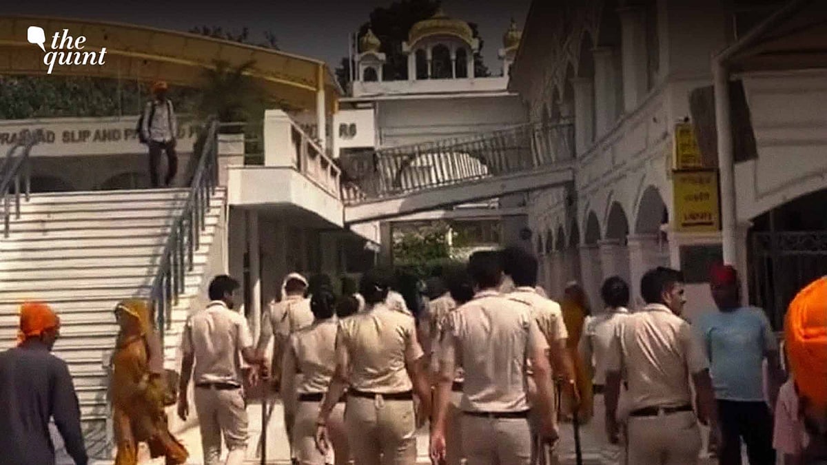<div class="paragraphs"><p>As detentions continued into 11 October, Gurdwara Bangla Sahib stood tall between the protestors and the police personnel.</p></div>