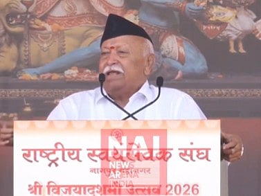 <div class="paragraphs"><p> RSS chief Mohan Bhagwat delivers his annual Vijayadashami address in Nagpur on 20 October.</p></div>