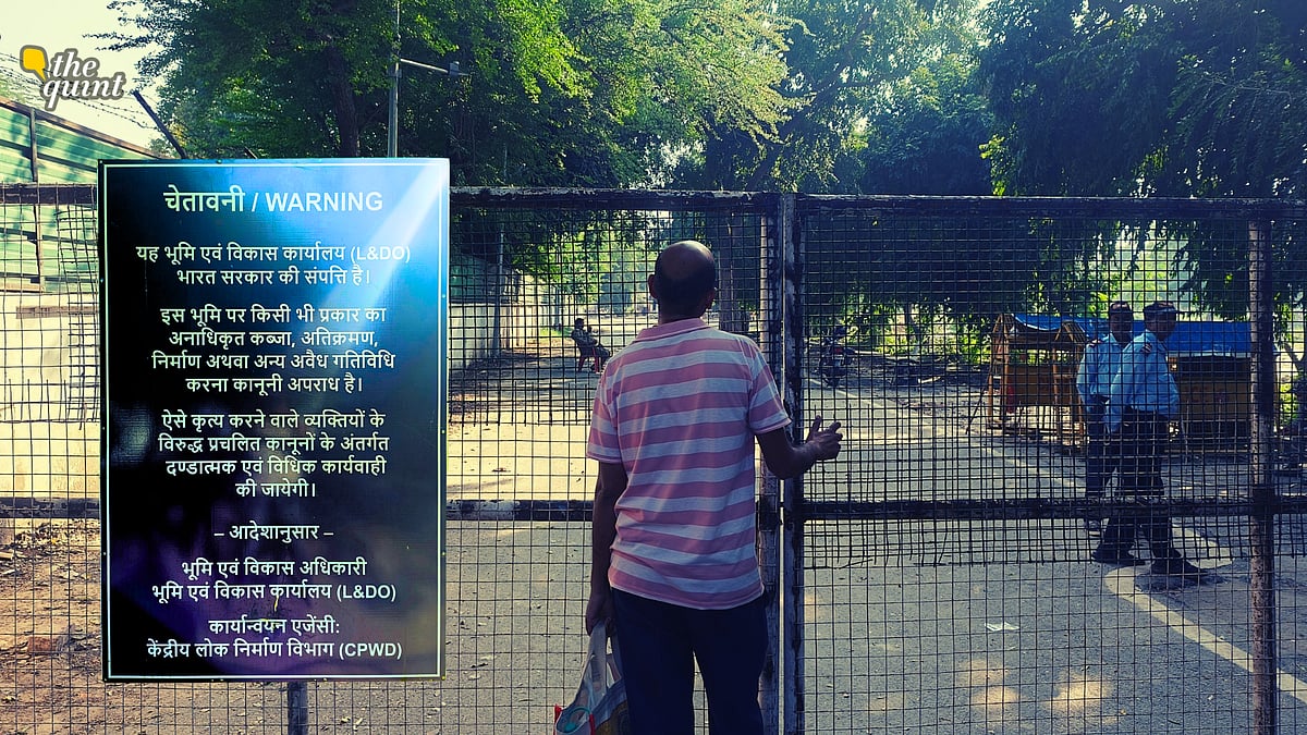 <div class="paragraphs"><p>'Might Be Our Last Namaz Here': A Demolition Fear & Gloom At Race Course Mosque</p></div>