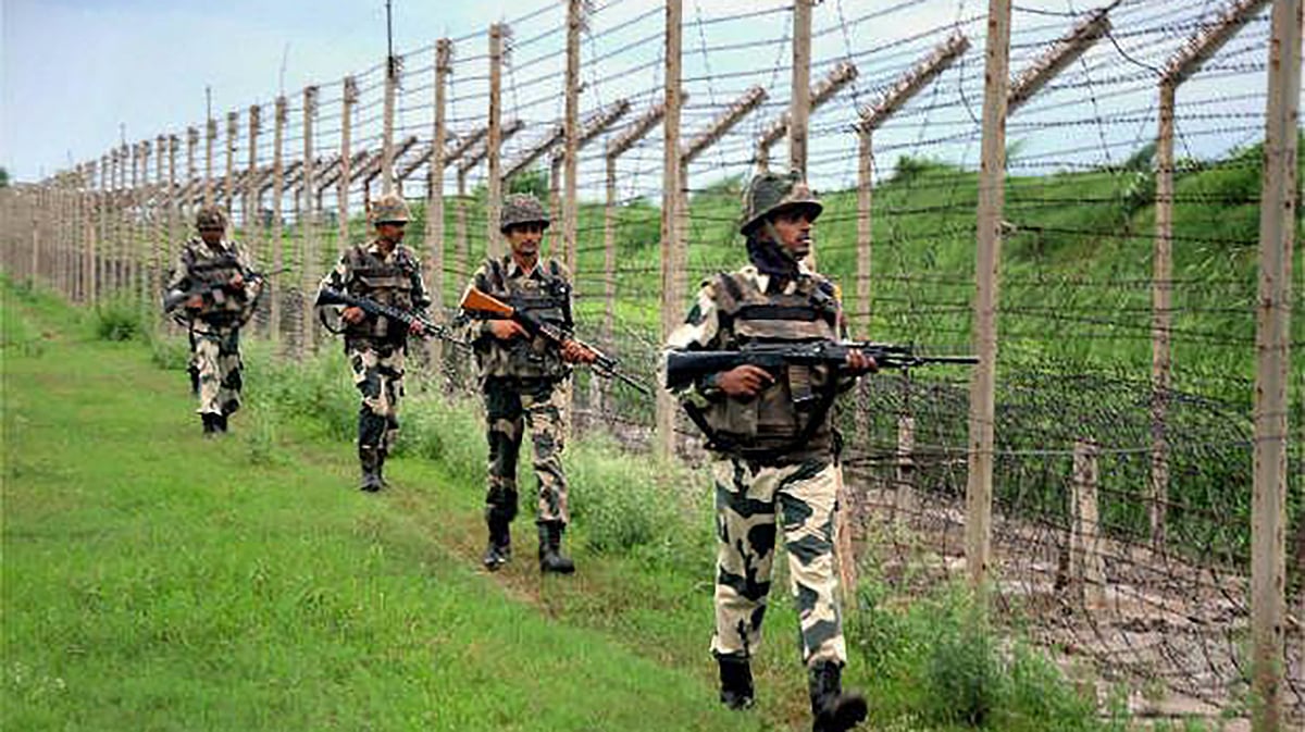 Army, BSF Along IB, LoC on Highest Degree of Alertness: Officials