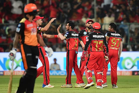 RCB beat Sunrisers Hyd in high-scoring match to record third win on the trot