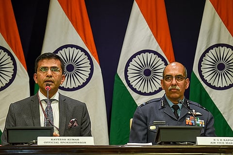 1 IAF pilot missing in action says India; Pak claims Wing Commander Abhinandan in custody