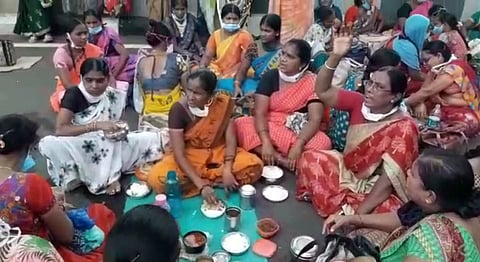 Sanitation, security staff at Hyderabad’s Gandhi Hospital join nurses’ strike