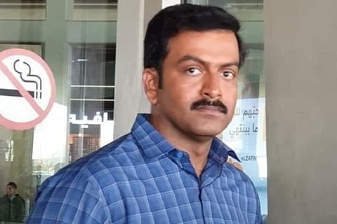 Prithviraj sports a different look for 'Aadujeevitham'