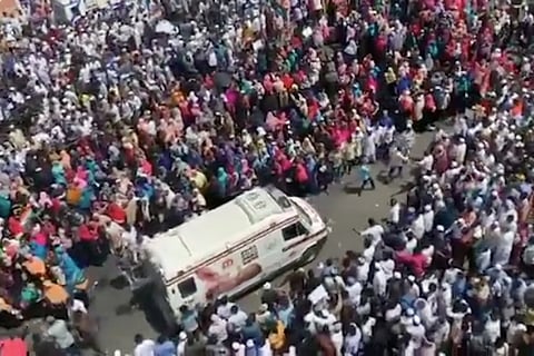 Anti-CAA protesters make way for ambulance during massive rally in Chennai