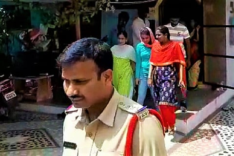 Maruthi Rao death: Amrutha tries to attend father's last rites, blocked by family