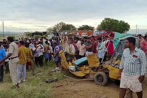 8 dead, 7 injured in two accidents on NH44 in Andhra’s Anantapur district 