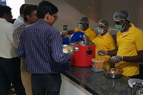 With Anna Canteens shut, lockdown hits the homeless hard in Andhra Pradesh