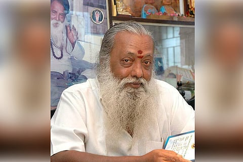 Prominent novelist and film writer Balakumaran passes away in Chennai, tributes pour in