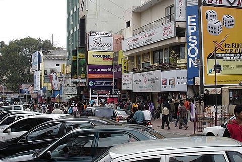 Bengaluru to bring back paid parking to clear traffic congestion, but is this enough?