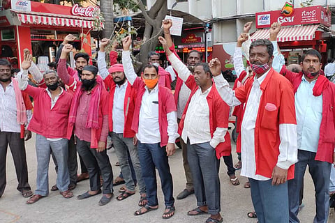 Bengaluru's railway porters struggle to make ends meet during second wave