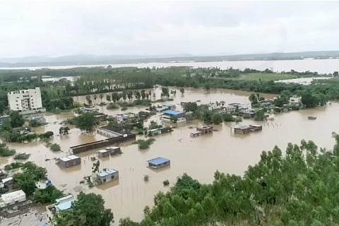 Telangana floods: Bhadrachalam cut off due to heavy rains, 6000 people evacuated