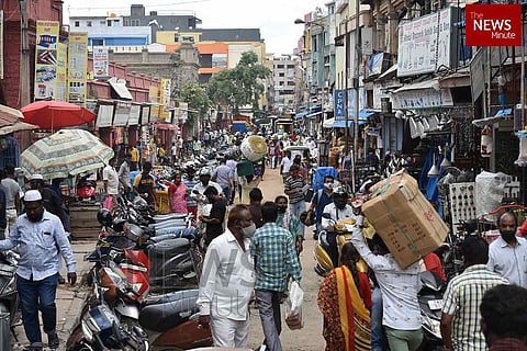Crowd at KR Market in Bengaluru 