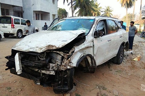  2 killed after K’taka BJP MLA CT Ravi’s car rams into parked vehicles