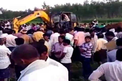 Two-year-old falls into unused borewell in Andhra, NDRF rushes to the rescue 
