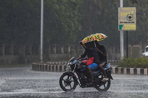 rain on the road in chennai
