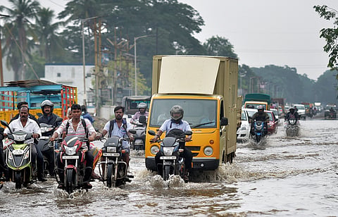 Gaja cyclone red alert: Heavy rainfall expected in Chennai on Nov 14 and 15