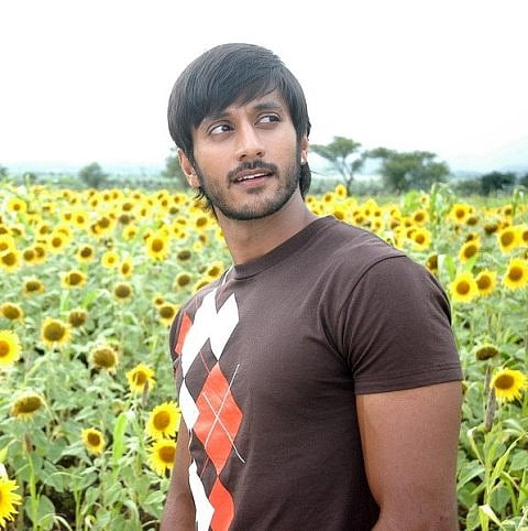 Police haul up sub-inspector who allegedly manhandled Kannada actor Chetan