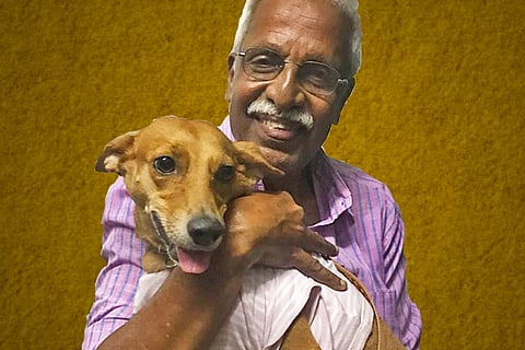 This man travelled from Coimbatore to hug Bhadra, the dog who was thrown off roof