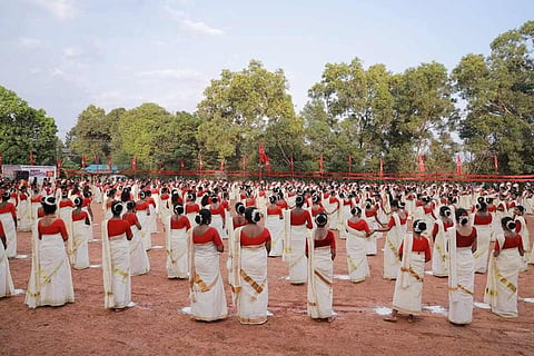 Women performing traditional dance thiruvathira