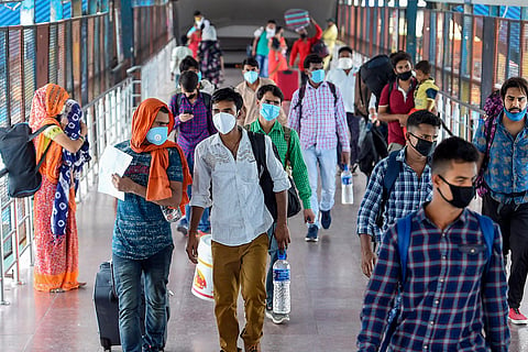 COVID-19 cases in India cross 2 lakh, death toll at 5,815
