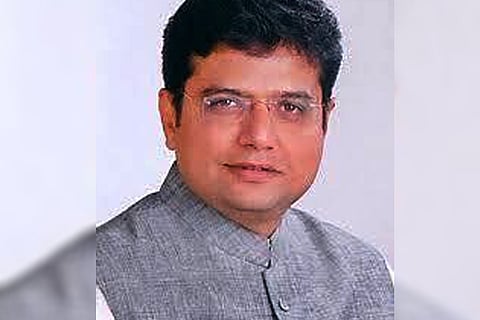 Telangana Cong leader Sridhar Babu's aides held for conspiracy to fix TRS leader with ganja