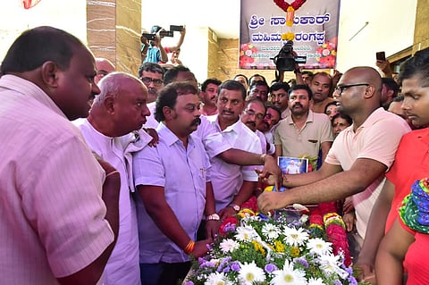 Mortal remains of 7 JD(S) workers killed in Sri Lanka attacks arrive in Bengaluru