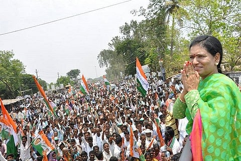 Ground report: In aunt-nephew battle, will TRS win Cong bastion Gadwal from DK Aruna?