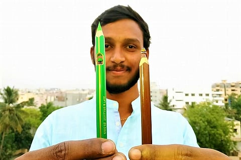 From Abdul Kalam to Eiffel Tower, this Hyderabad man sculpts art on a pencil tip  