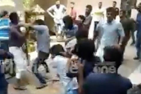 Watch: Valentine's Day turns violent as SFI-KSU students clash in Kerala college 
