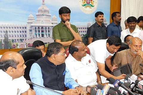  Kumaraswamy's explosive allegation: BJP offered bribe of Rs 50 crore to Speaker 