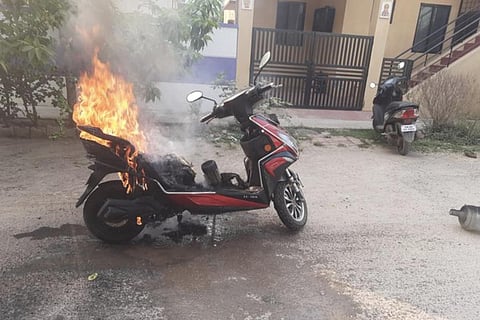 e-scooter catches fire in Hosur