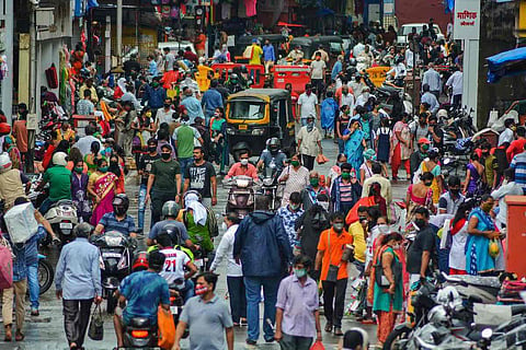 India crowd population